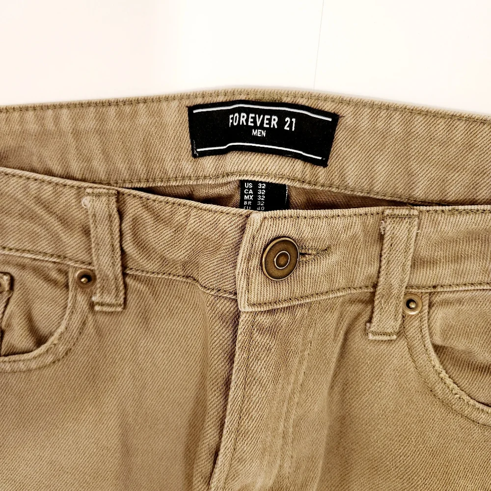 Forever 21 Men's Tan / Brown Jeans - Size 32 - Distressed - Picture 4 of 7